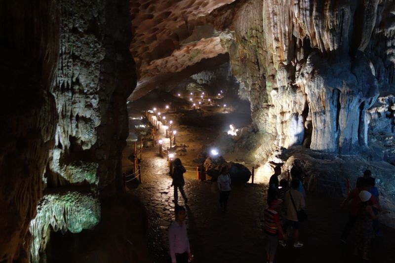 Urlaub Vietnam 2018 - Halong Bucht Höhlenausflug