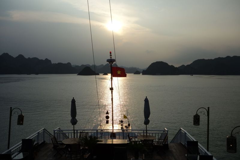 Urlaub Vietnam 2018 - Halong Bucht Höhlenausflug