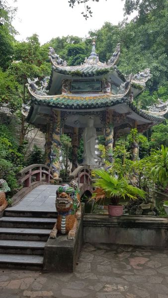 Urlaub Vietnam 2018 - Nun Nuoc Pagode