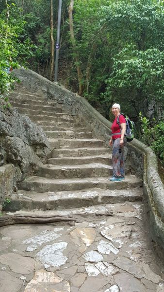 Urlaub Vietnam 2018 - Nun Nuoc Pagode