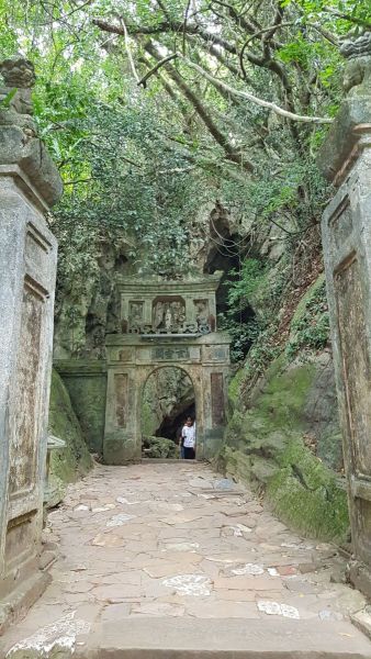 Urlaub Vietnam 2018 - Nun Nuoc Pagode