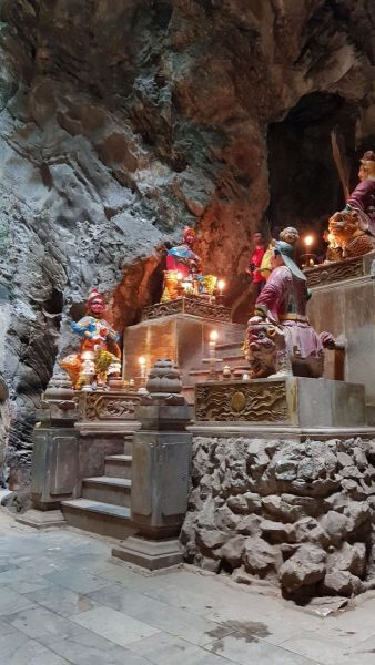 Urlaub Vietnam 2018 - Nun Nuoc Pagode