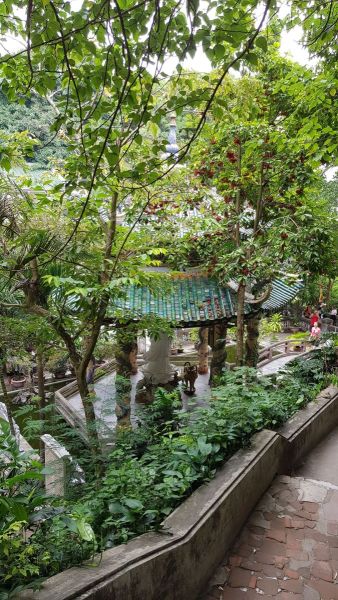 Urlaub Vietnam 2018 - Nun Nuoc Pagode