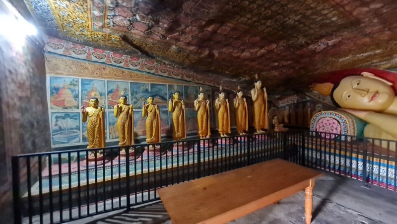 2023 Sri Lanka Felsenkloster Mulkirigala