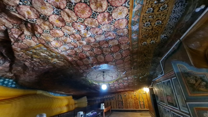 2023 Sri Lanka Felsenkloster Mulkirigala