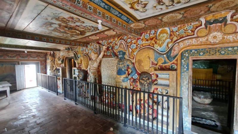 2023 Sri Lanka Felsenkloster Mulkirigala