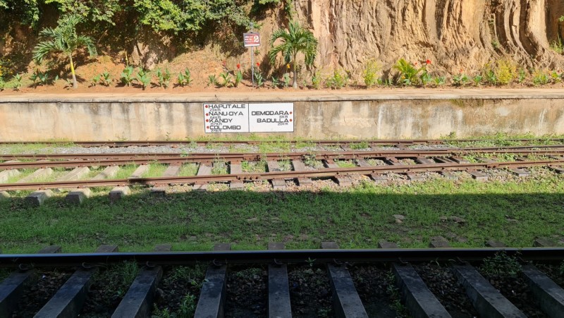 2023 Sri Lanka Zugfahrt von Ella nach Nanuoya