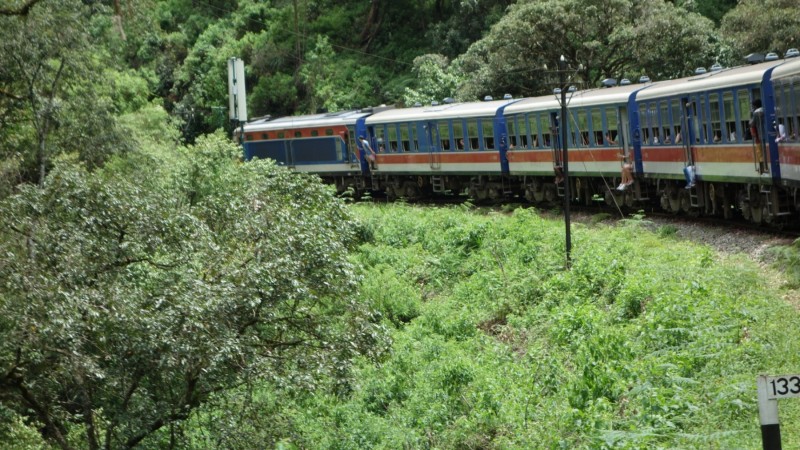 2023 Sri Lanka Zugfahrt von Ella nach Nanuoya