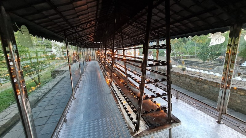 2023 Sri Lanka Kandy Zahntempel