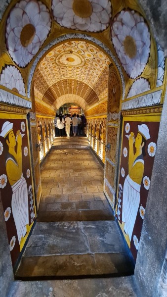 2023 Sri Lanka Kandy Zahntempel