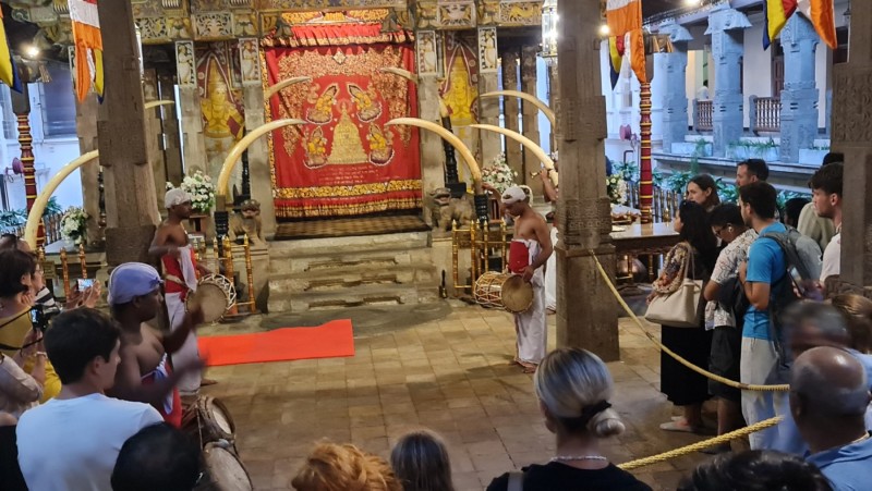 2023 Sri Lanka Kandy Zahntempel