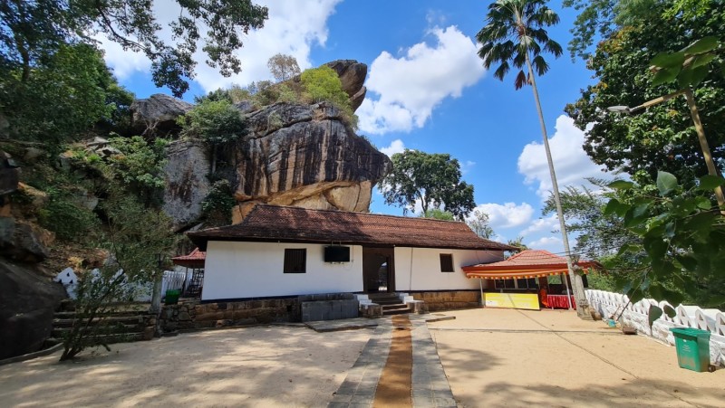 2023 Sri Lanka Ridigama Silbertempel