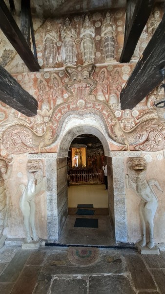 2023 Sri Lanka Ridigama Silbertempel